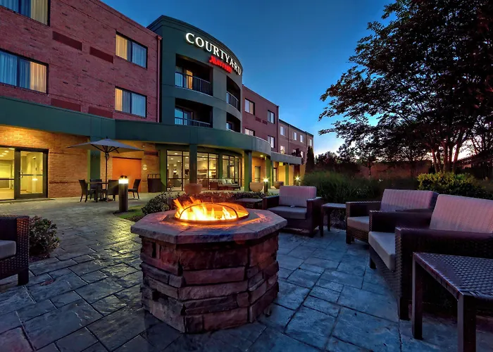 Courtyard By Marriott Memphis Southaven