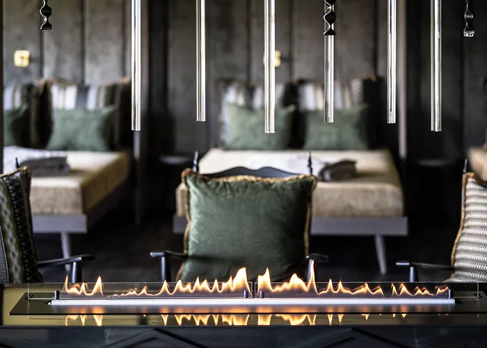 Hotel Emmy - Five Elements