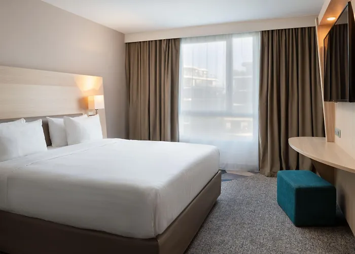 Courtyard By Marriott Paris La Defense West - Colombes