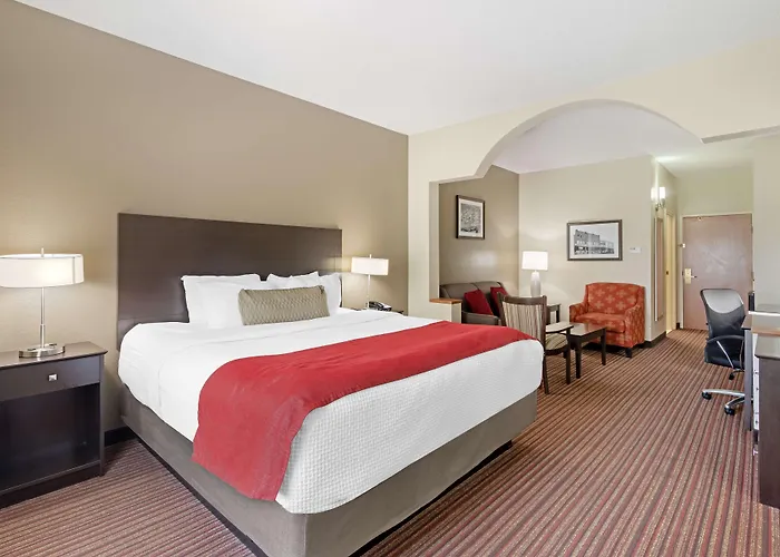 Best Western Plus Bradbury Inn And Suites