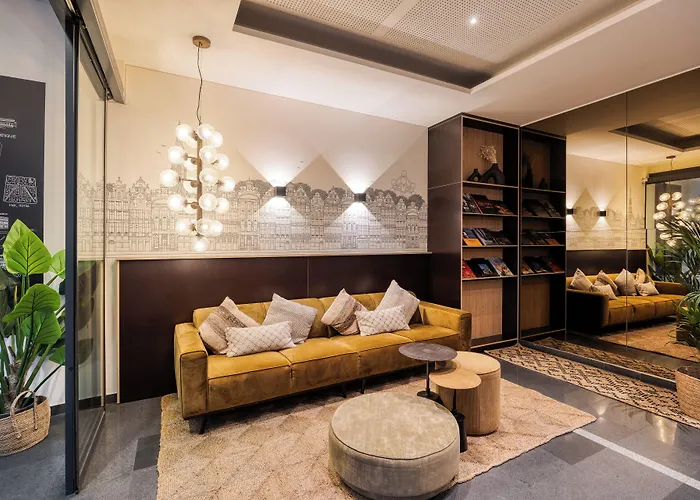 Alma Grand Place Hotel