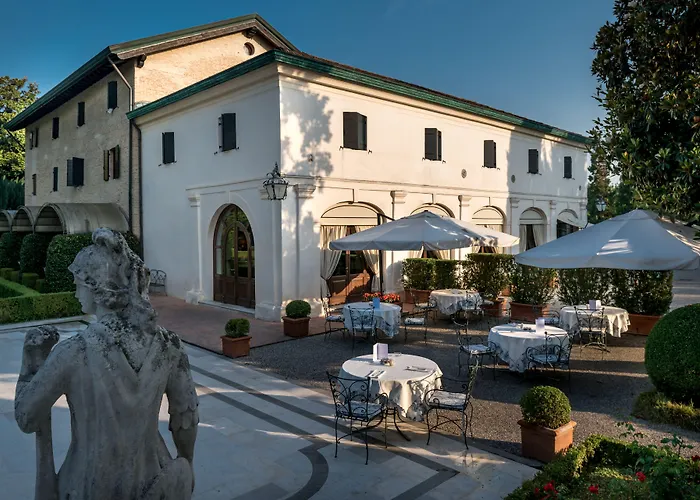 Villa Franceschi Hotel & Resort