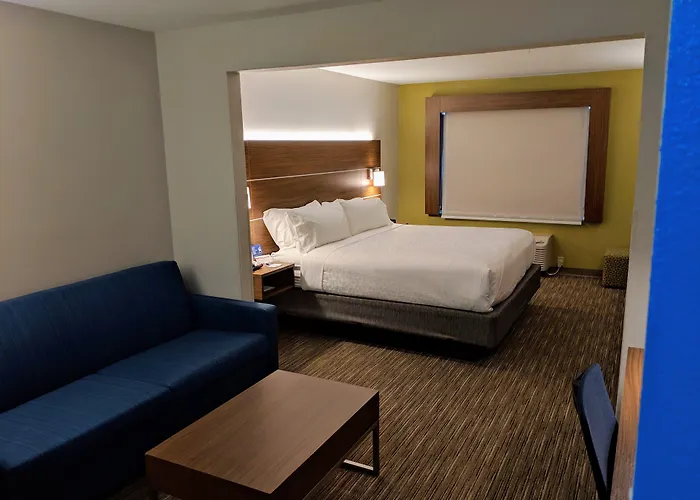 Holiday Inn Express Hotel & Suites Claypool Hill -Richlands Area By Ihg
