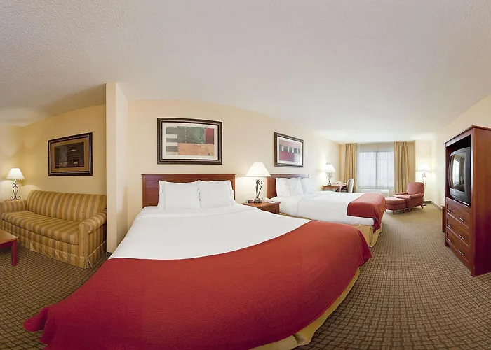 Holiday Inn Express & Suites Greenville By Ihg