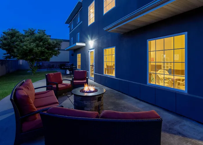 Grandstay Hotel & Suites Ames