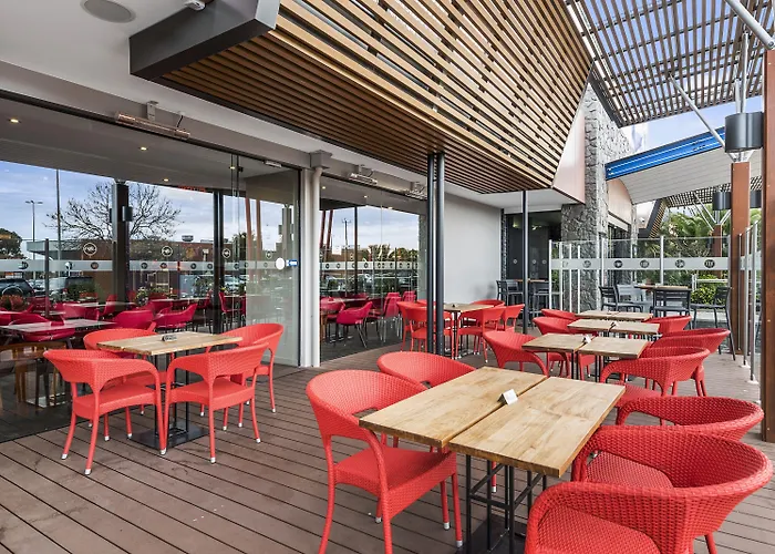 Quality Hotel Taylors Lakes
