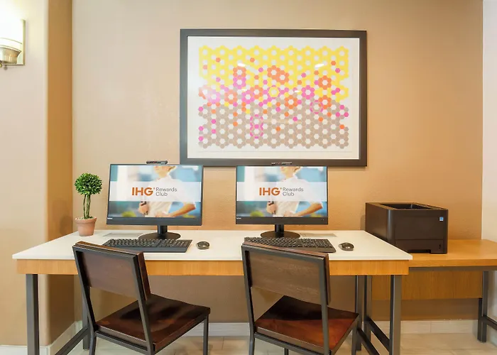 Holiday Inn Express Lancaster By Ihg