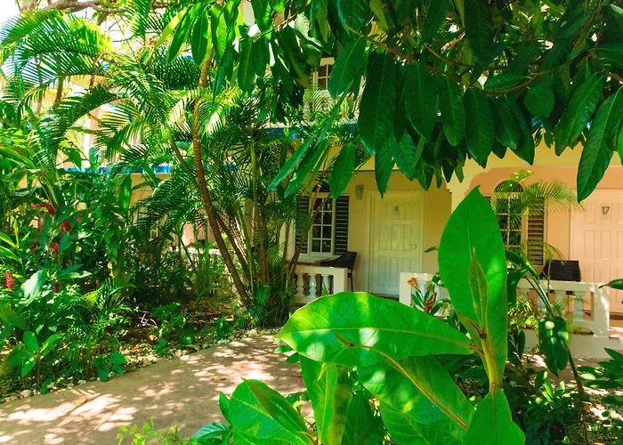 Travellers Beach Resort