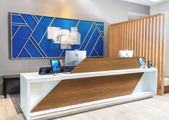 Holiday Inn Express Hotel & Suites Pittsburgh-South Side By Ihg