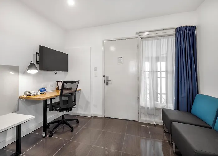 Best Western Plus Buckingham International
