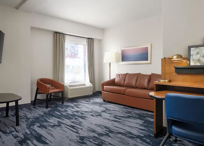 Fairfield Inn & Suites By Marriott Newark Liberty International Airport