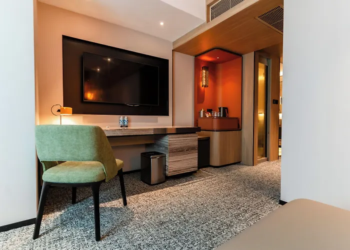 Nathan Hotel