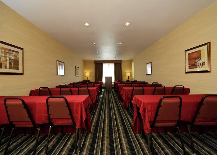 Holiday Inn Express Elk Grove West I-5 By Ihg