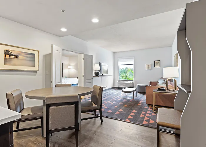 Holiday Inn - St. Petersburg West By Ihg