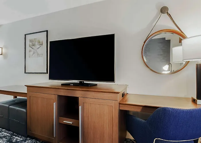 Hampton Inn & Suites Austin - Downtown