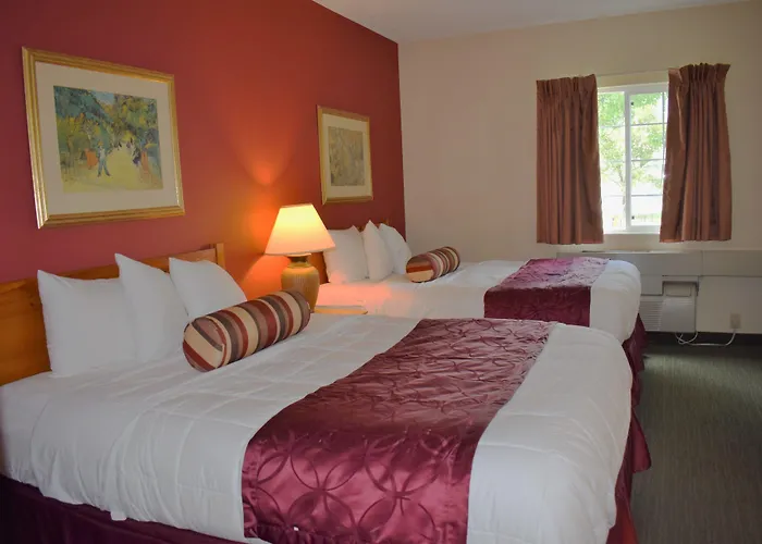Baymont By Wyndham Wichita East