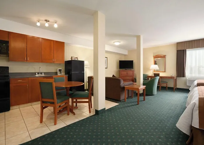 Travelodge By Wyndham Strathmore