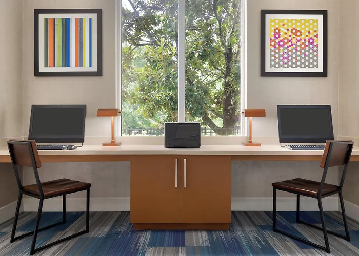 Holiday Inn Express & Suites Auburn - University Area By Ihg