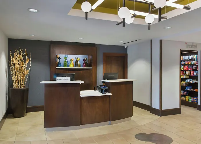 Courtyard By Marriott Buffalo Amherst/University