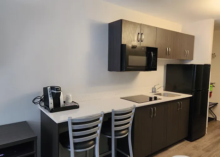 Super 8 By Wyndham Winnipeg East Mb