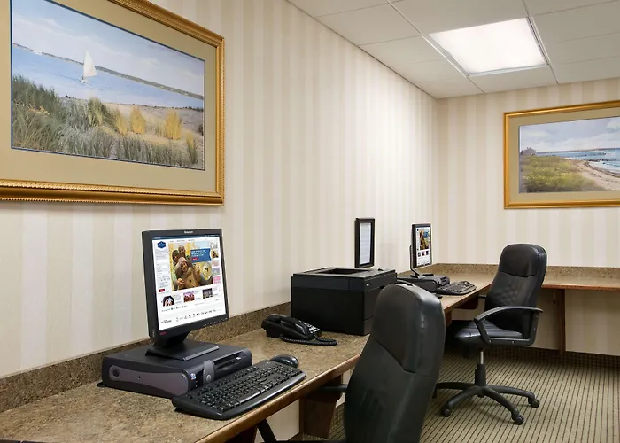 Hampton Inn & Suites Outer Banks/Corolla