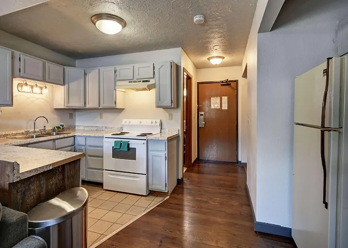 Super 8 By Wyndham Gardiner/Yellowstone Park Area