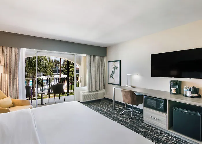 Hourglass Hotel, Trademark Collection By Wyndham