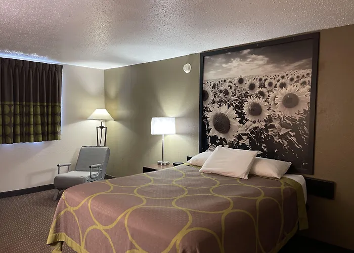 Super 8 By Wyndham Bismarck