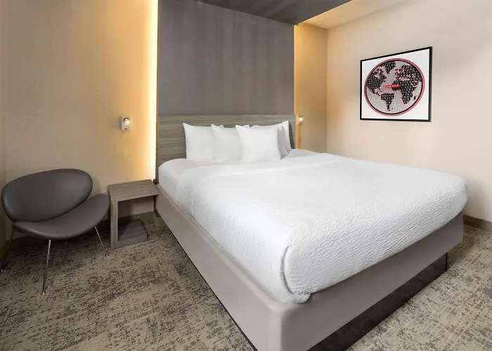 Ramada By Wyndham Bronx