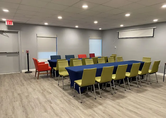 Holiday Inn Express Metropolis By Ihg