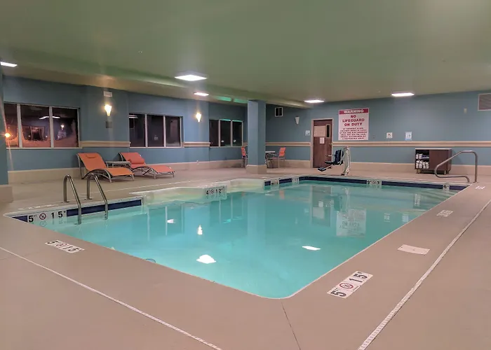 Holiday Inn Express Fort Wayne - East - New Haven By Ihg