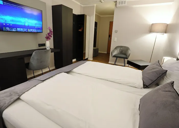 Hotel B99