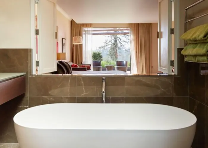 Ockenden Manor Hotel&Spa