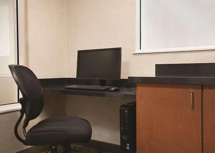 Country Inn & Suites By Radisson, Atlanta Airport North, Ga