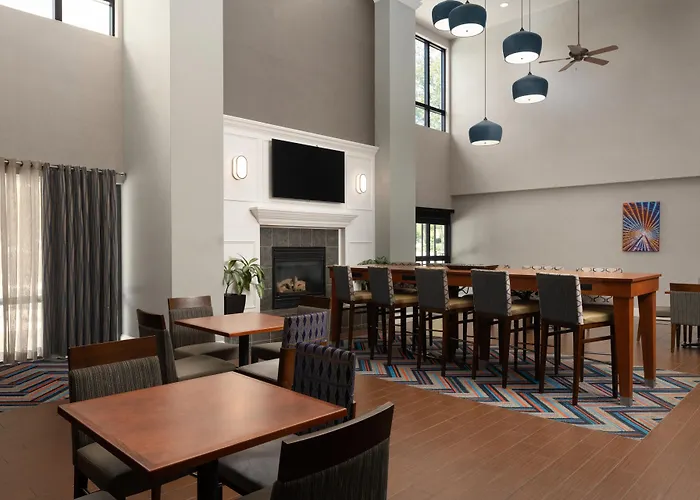 Hampton Inn & Suites Concord-Charlotte