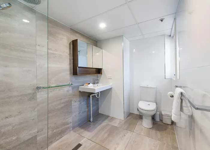 Zenith Ocean Front Apartments Gold Coast - Official Listing