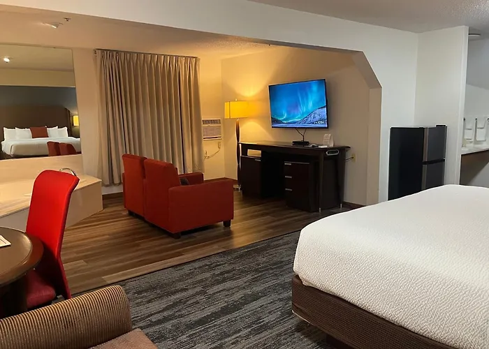 Alliance Hotel & Suites, A Howard Johnson By Wyndham