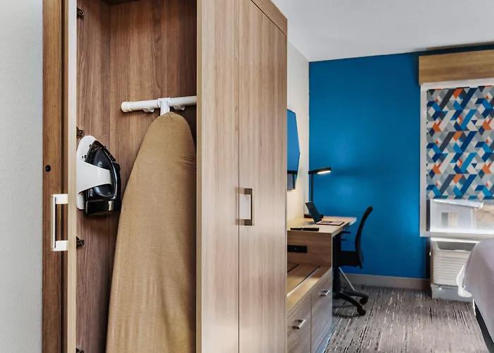 Holiday Inn Express New Albany By Ihg