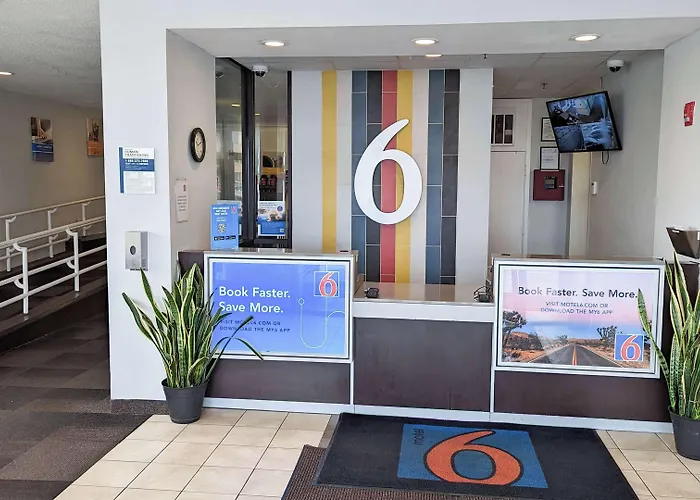 Motel 6-Framingham, Ma - Boston West