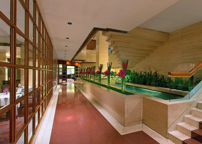 Sheraton Towers Singapore Hotel