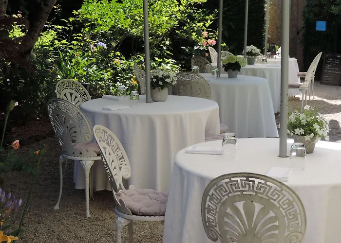 Chateau La Cheneviere