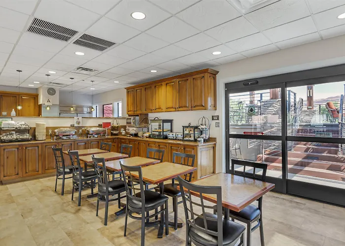 Best Western Plus Canyonlands Inn