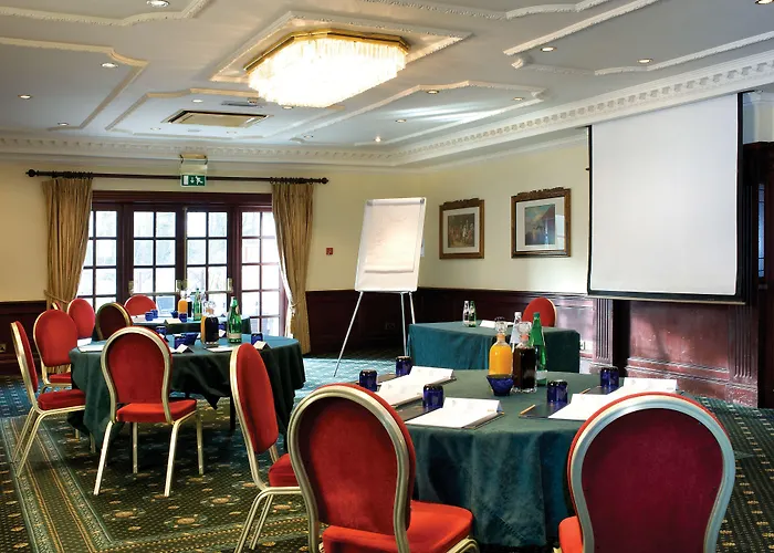 Grovefield House Hotel By Uno -Free Parking