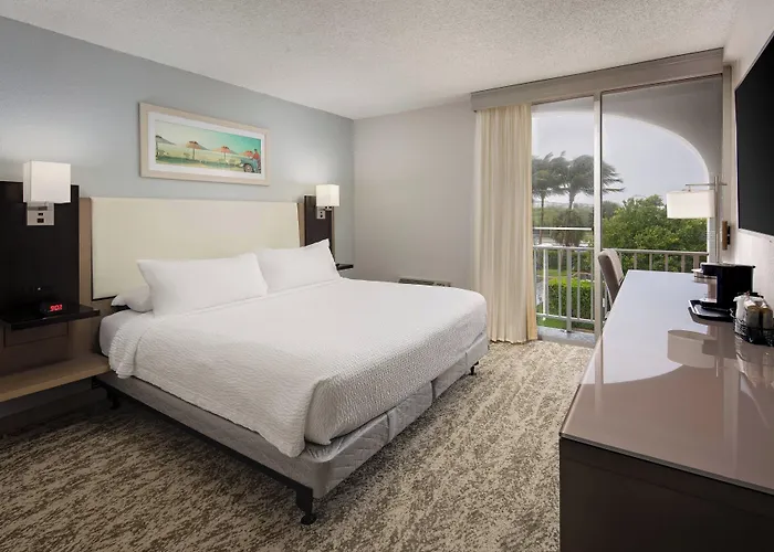 Fairfield Inn And Suites By Marriott Palm Beach