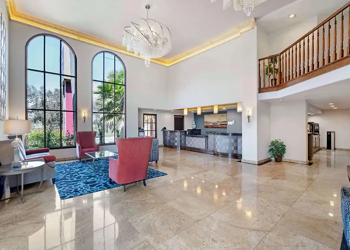 Best Western Plus Newport Mesa Inn