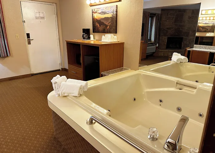 Sidney James Mountain Lodge