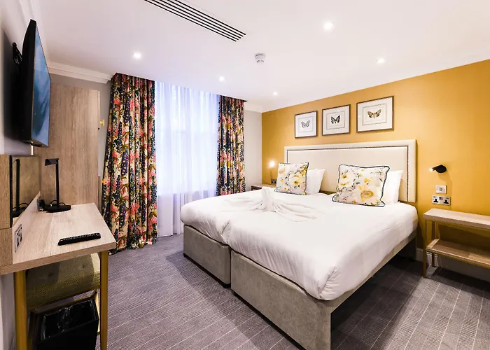 Byron Hotel