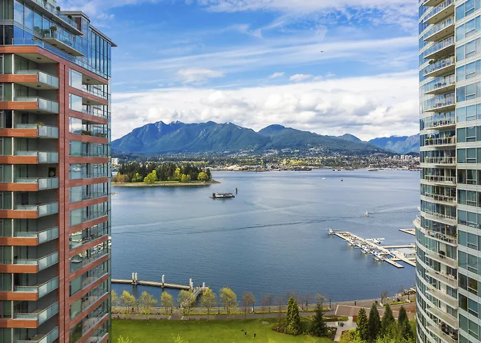 Pinnacle Hotel Harbourfront