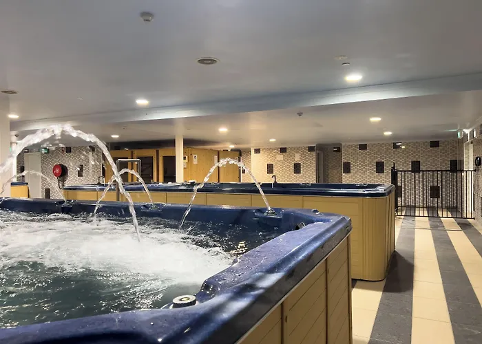 The Phoenix Artesian Spa Resort And Accommodation