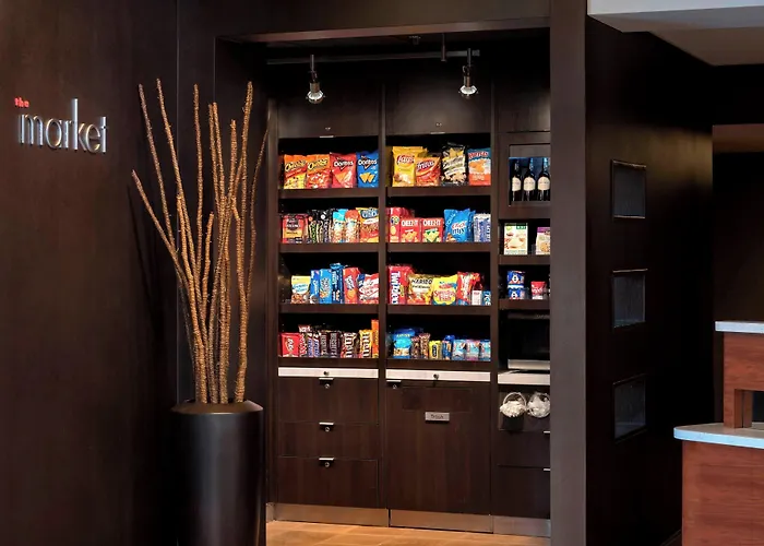 Courtyard By Marriott Chicago Naperville